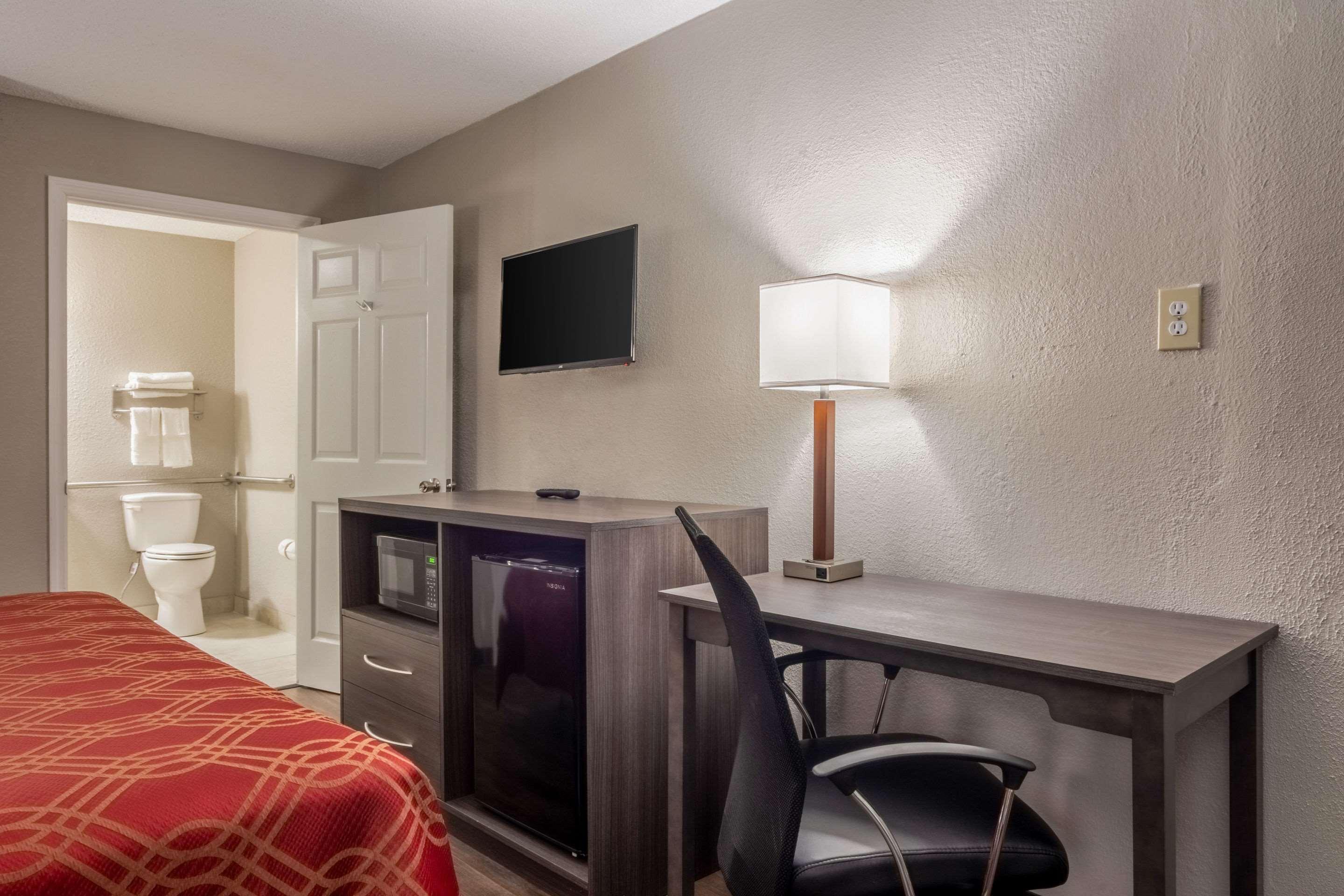 Econo Lodge East Ridge Чатануга Екстериор снимка