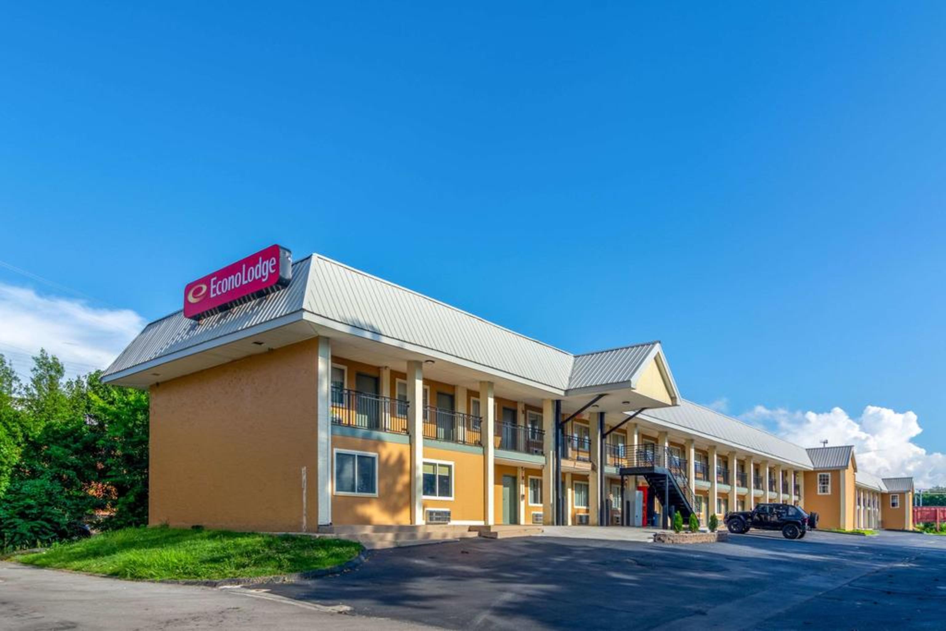 Econo Lodge East Ridge Чатануга Екстериор снимка