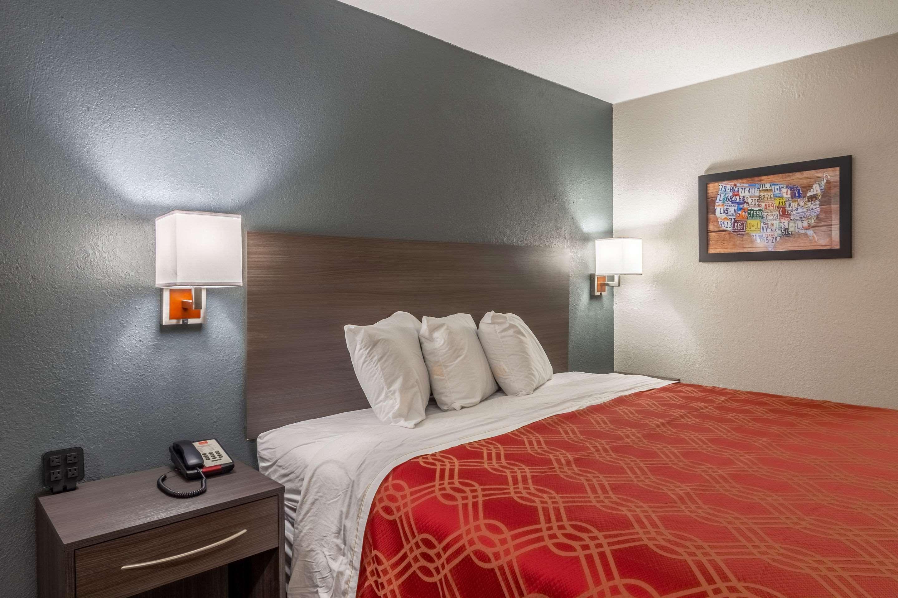 Econo Lodge East Ridge Чатануга Екстериор снимка